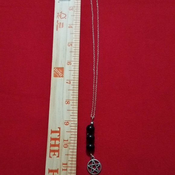 Pentacle necklace with Black Tourmaline beads - Picture 3 of 3